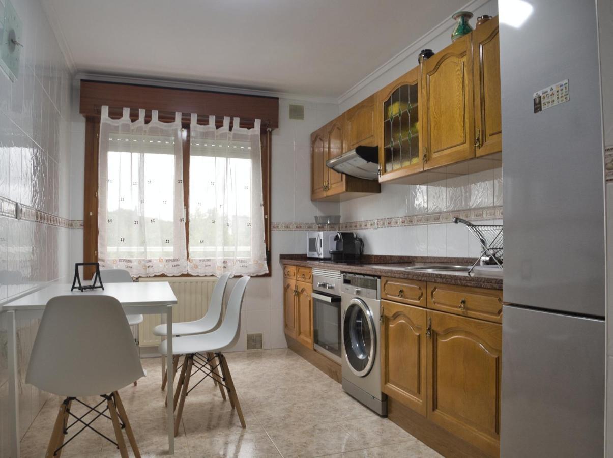 La Villa De Lore, Piso Completo Apto 6 Personas Con Garaje Avilés Exterior foto